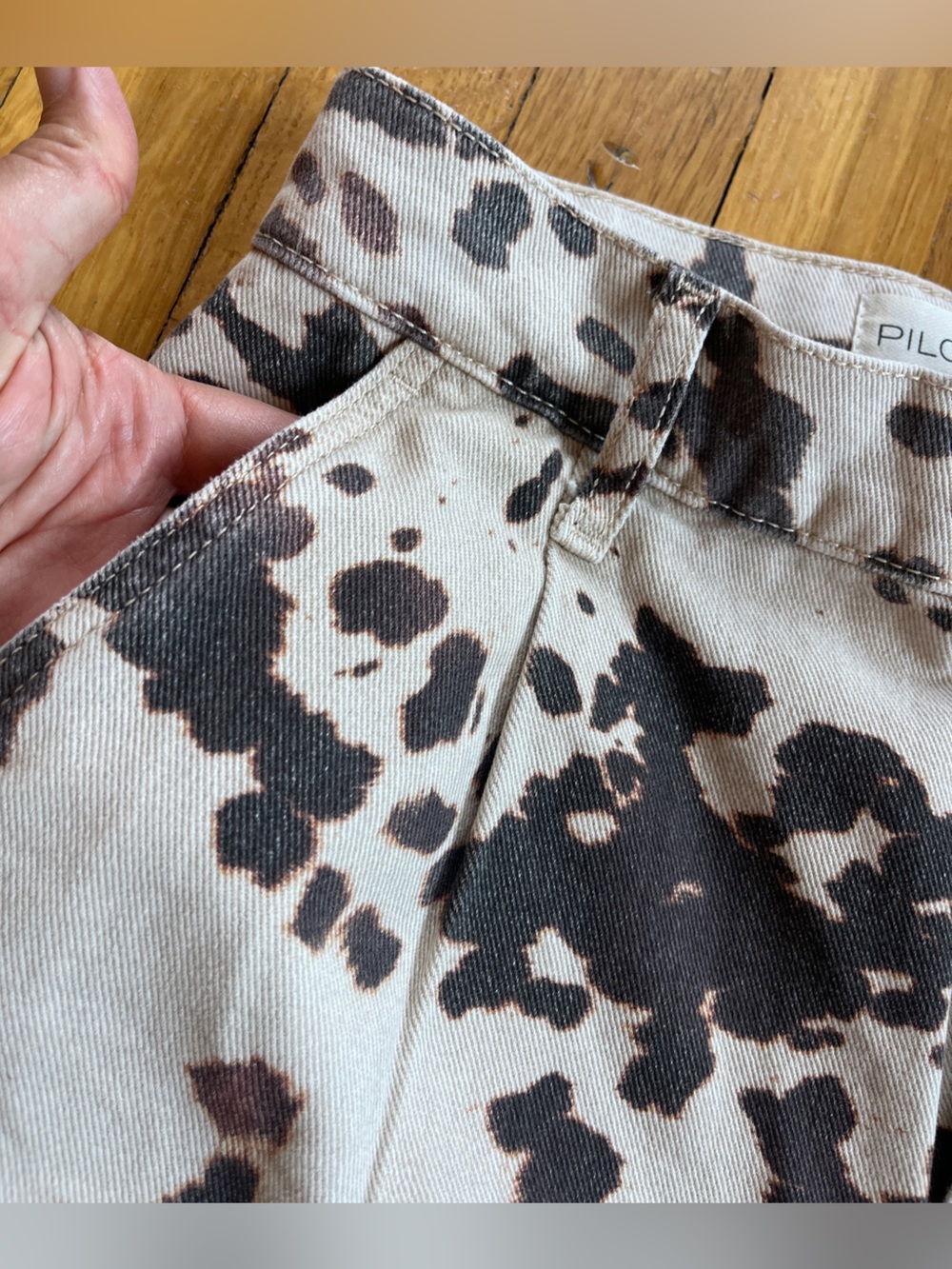Pilcro wide leg animal splatter print brown cream jeans pleated JNCO 27 4 Y2K - Picture 9 of 13